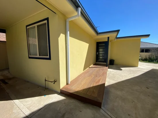 12a Birchgrove Avenue, Canley Heights, NSW 2166