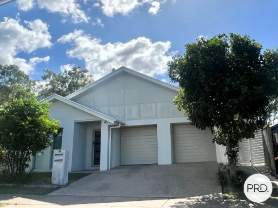 2/33 Sea Prince Circuit, Clinton, Qld 4680