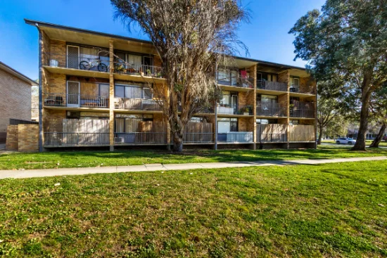 2/62 Launceston Street, Lyons, ACT 2606
