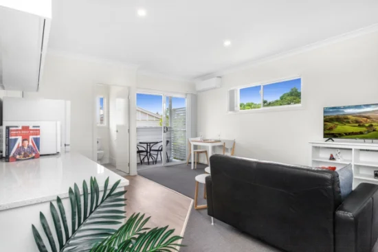 2/7 Lind Street, Newmarket, Qld 4051