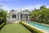 2/9 Waterloo Esplanade, Wynnum, Qld 4178