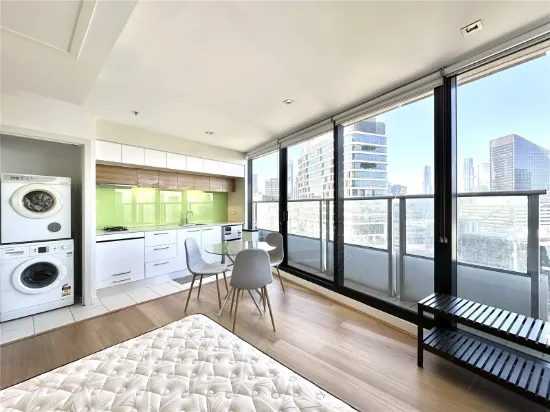 2312B/100 Harbour Esplanade, Docklands, Vic 3008
