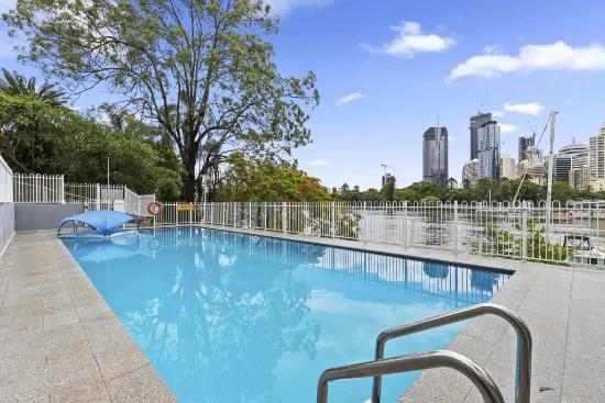 355 Main Street, Kangaroo Point, Qld 4169