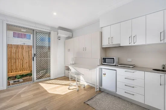 8/75 Regent Street, Woolloongabba, Qld 4102