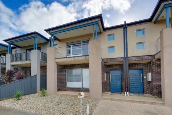 8a Brookvale Court, Roxburgh Park, Vic 3064-Image