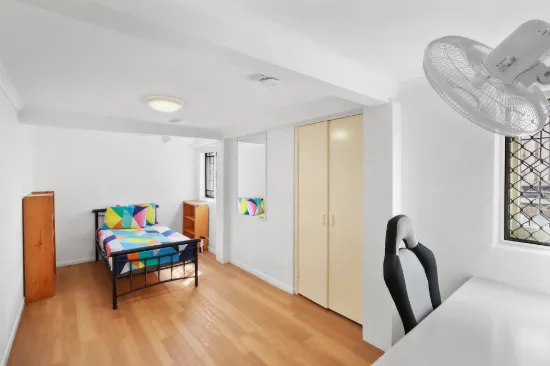 Room 3 - 424B Waterworks Rd, Ashgrove, Qld 4060