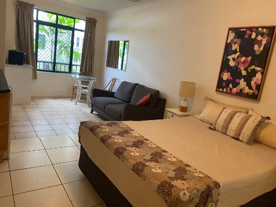 Studio 104/186-188 Mcleod Street, Cairns North, Qld 4870