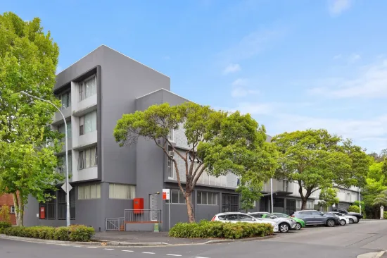 UNIT 52/19-23 Forbes Street, Woolloomooloo, NSW 2011