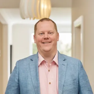 Stuart Bourne - Real Estate Agent