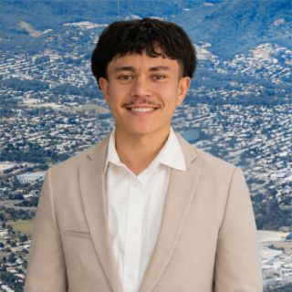 Sunny Vonhof - Real Estate Agent