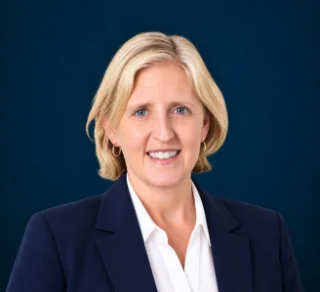 Suzette Hunter - Real Estate Agent