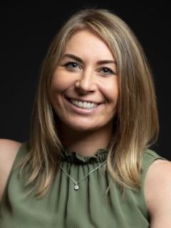 Suzi Wells - Real Estate Agent
