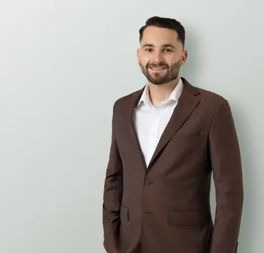 Symeon Eftimiou - Real Estate Agent at Belle Property - Henley Beach