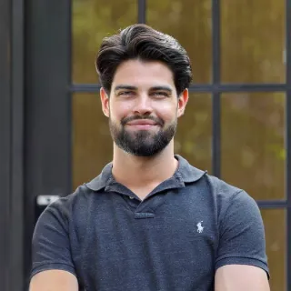 Taj Suffolk - Real Estate Agent