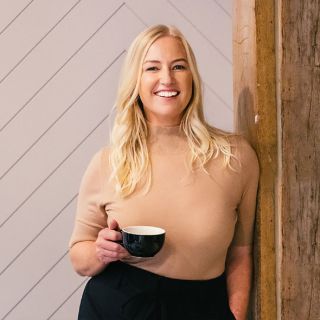 Tammy Hawkins - Real Estate Agent