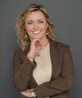 Tara Bedford - Real Estate Agent