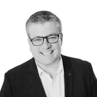 Tavis Callard - Real Estate Agent