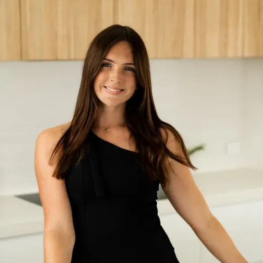 Tayla Elliott - Real Estate Agent at Smith and Co. Realty - PARADISE POINT