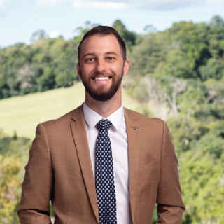 Taylor Sierp - Real Estate Agent
