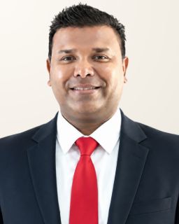 Tenz David - Real Estate Agent
