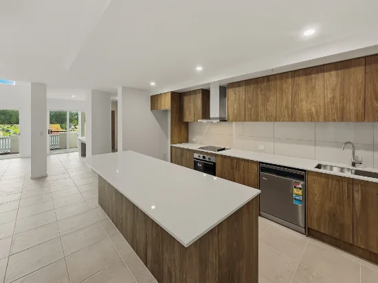 137 Attenborough Dr, Banya, Qld 4551