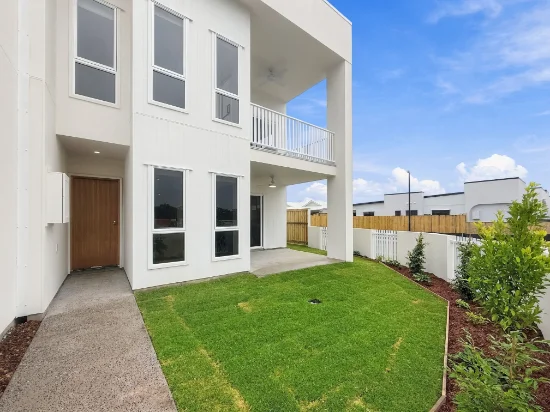 143 Attenborough Dr, Banya, Qld 4551