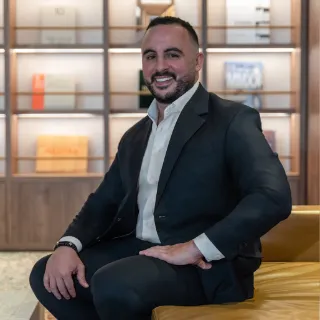 Theo Geortsis - Real Estate Agent