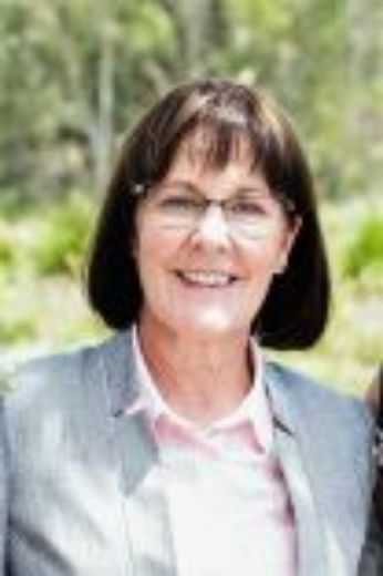 Robyn  Tucker - Real Estate Agent at Approved Real Estate QLD - FERNVALE