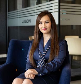 Tiffany Luu - Real Estate Agent
