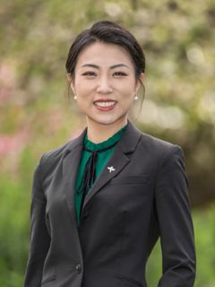 Tiffany Pan - Real Estate Agent