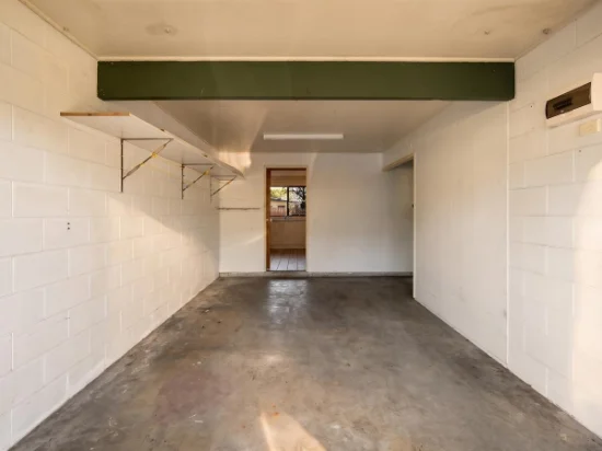 1/10 Carnation Drive, Mooroobool, Qld 4870-Image