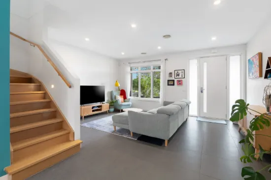 1/12 Grieve Parade, Altona, Vic 3018-Image