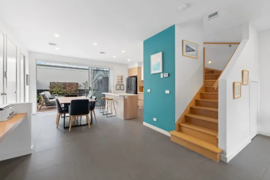 1/12 Grieve Parade, Altona, Vic 3018-Image