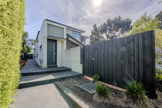 1/13 Whitehorse Road, Blackburn, Vic 3130