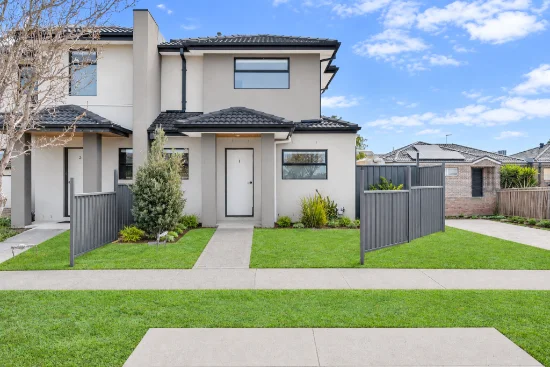 1/15 Caire Way, Tarneit, Vic 3029