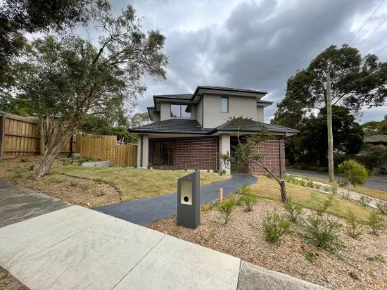 1/15 Greenham Crescent, Mount Waverley, Vic 3149
