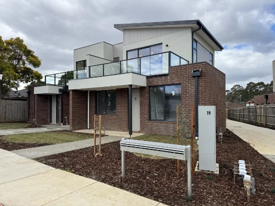 1 & 2/19 Cypress Ave, Boronia, Vic 3155