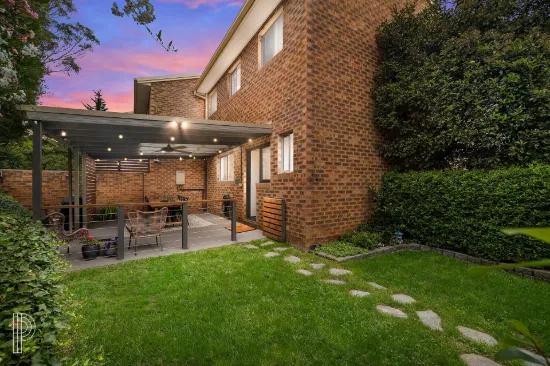 1/2 Doyle Place, Karabar, NSW 2620