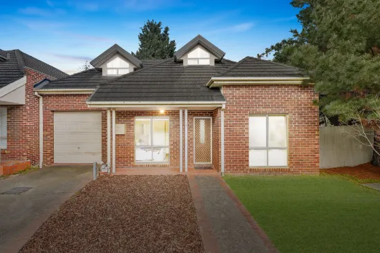 1/2 Harris Crescent, Glen Waverley, Vic 3150