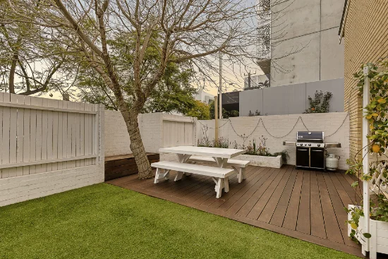 1/210 Carr PLace, Leederville, WA 6007