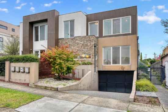 1/224 Blackburn Road, Doncaster East, Vic 3109