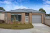 1/24 Shakespeare Avenue, Mount Helen, Vic 3350