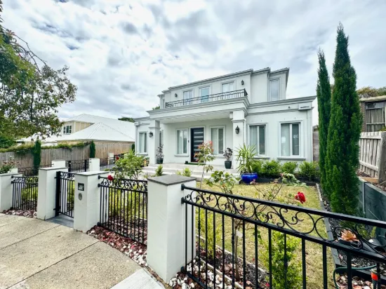 1/3 Balmoral Ct, Glen Waverley, Vic 3150