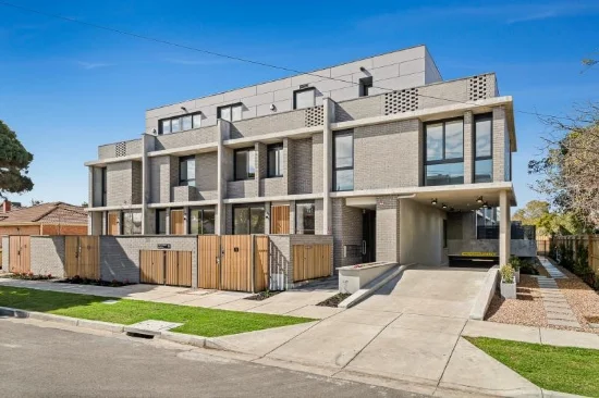 1/30-32 Prince Edward Ave, McKinnon, Vic 3204