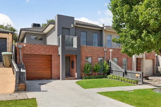 1/34 Backhaus Ave, Sunbury, Vic 3429