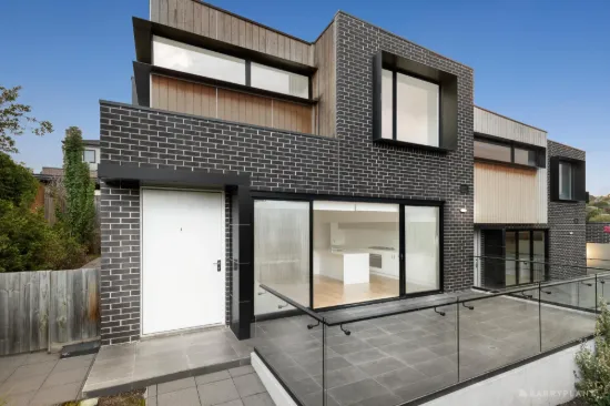 1/4 Judith Court, Doncaster, Vic 3108