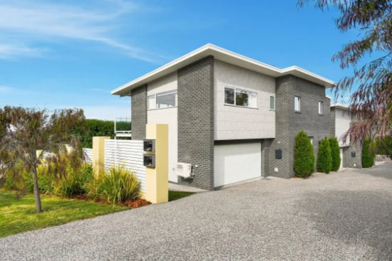 1/5 Amethyst Drive, Blackmans Bay, Tas 7052