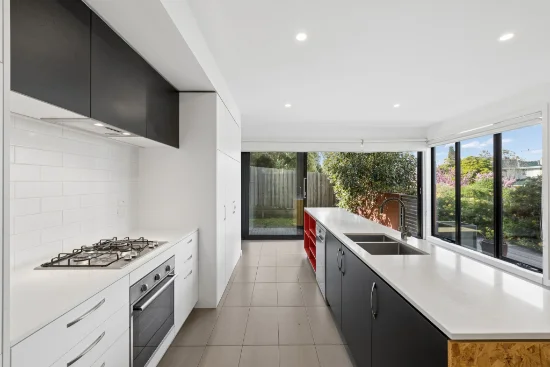 1/5 Evans Street, Chadstone, Vic 3148-Image
