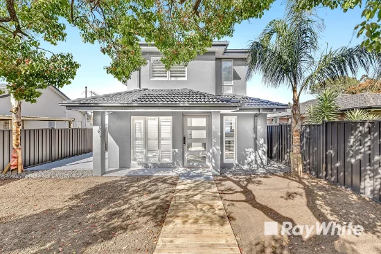 1/5 Laurel Avenue, Doveton VIC 3177-Image