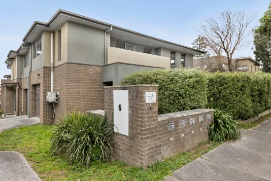 1/5 Mossfield Avenue, Ferntree Gully, Vic 3156